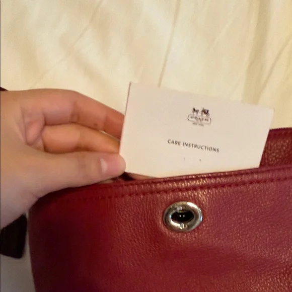 Coach Burgundy Leather Turnlock Wristlet - Picture 3 of 9